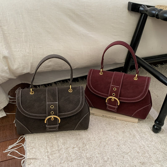 Damen schicke Handtasche mit verstellbarem Trageriemen und dekorativem Verschluss Nord Taschen