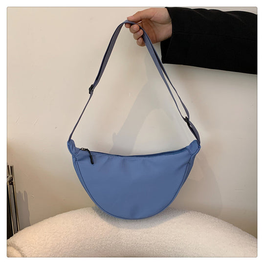 Damen praktische Umhängetasche mit geschwungenem Design Nord Taschen