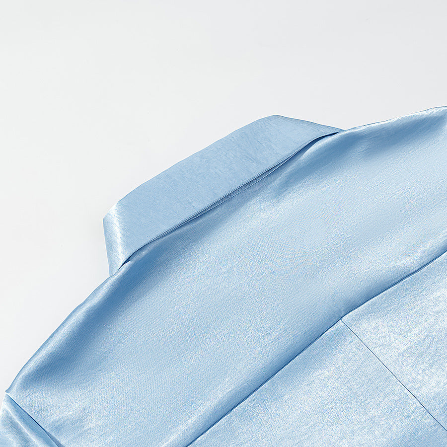 Damen Seidig-glänzende Hemdbluse mit taillierten Teilungsnähten und verlängerten Manschetten Nord Taschen