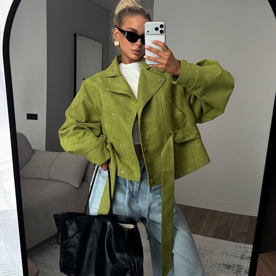 Damen Taillierte Kurzjacke in Velourslederoptik mit weitem Ärmel und Bindegürtel Nord Taschen