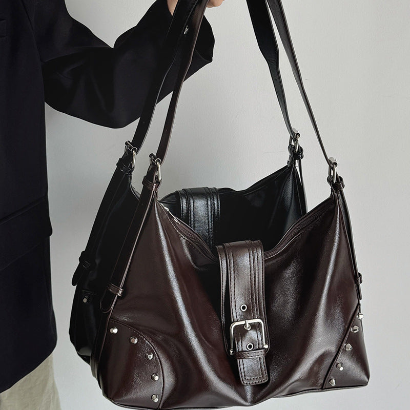 Damen elegante Schultertasche mit modischem Schnallenakzent Nord Taschen