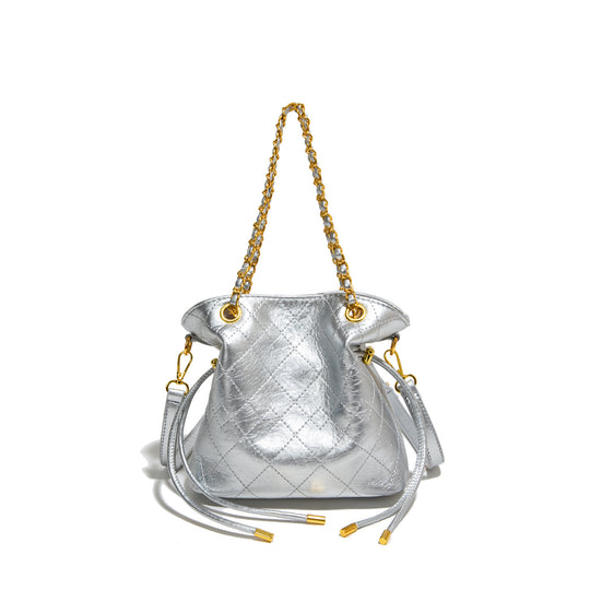 Damen Hobo-Tasche mit elegantem Kettenakzent und strukturierter Oberfläche Nord Taschen
