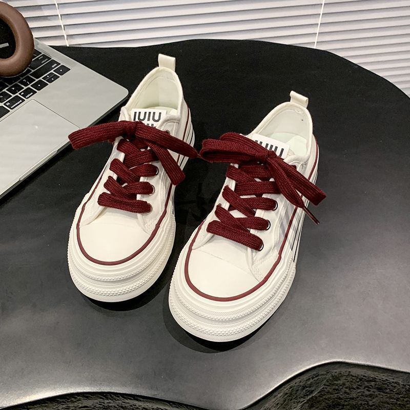 Damen Canvas Sneakers mit kontrastierenden Details und bequemen Schnürsenkeln