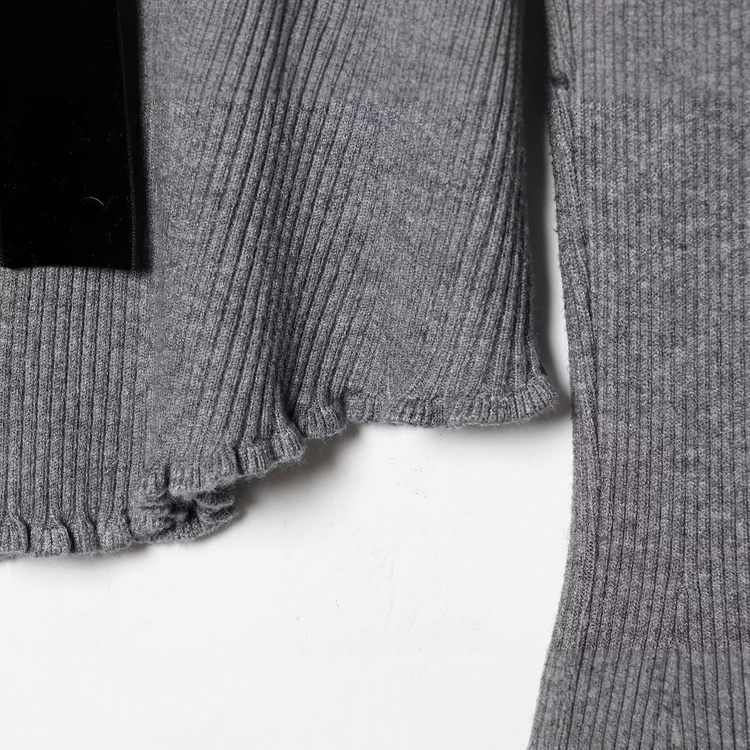 Damen Feinstrick-Cardigan mit V-Ausschnitt, Samtschleife und Herzknöpfen Nord Taschen