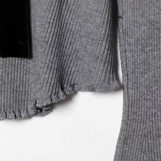Damen Feinstrick-Cardigan mit V-Ausschnitt, Samtschleife und Herzknöpfen Nord Taschen