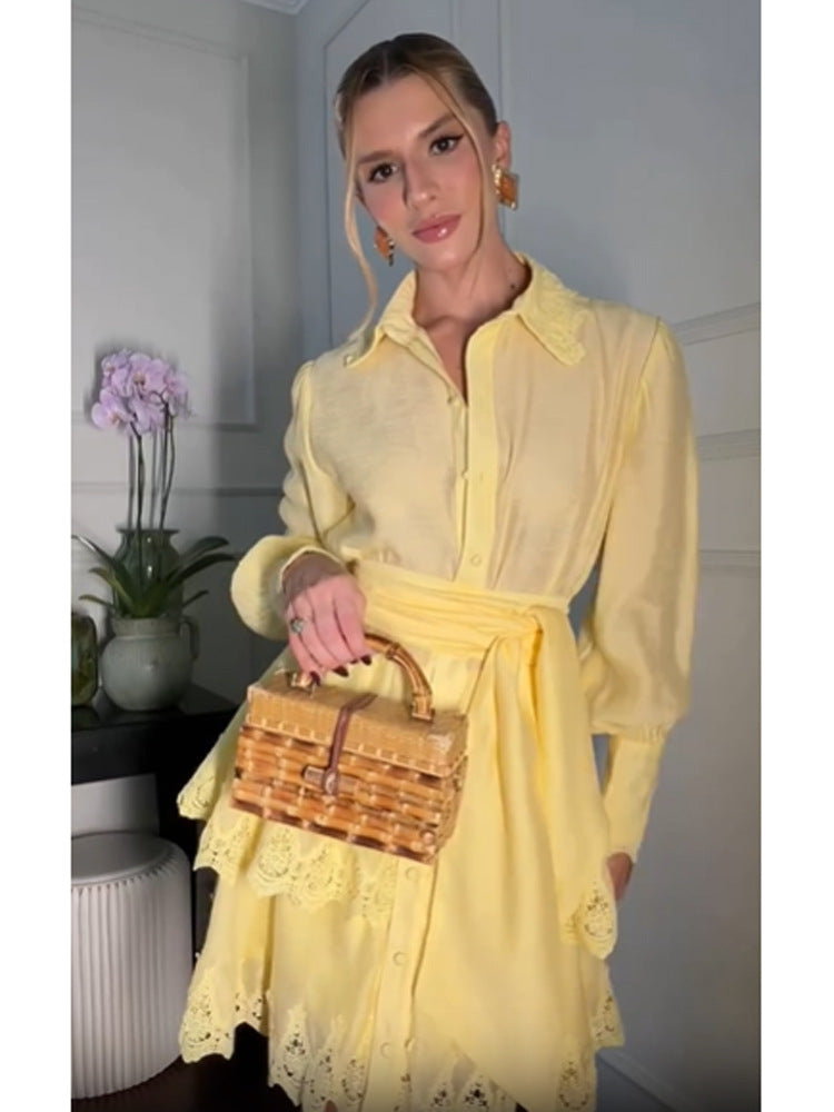 Damen Leichtes Hemdblusenkleid mit Broderie-Anglaise Saum und Wickelgürtel Nord Taschen