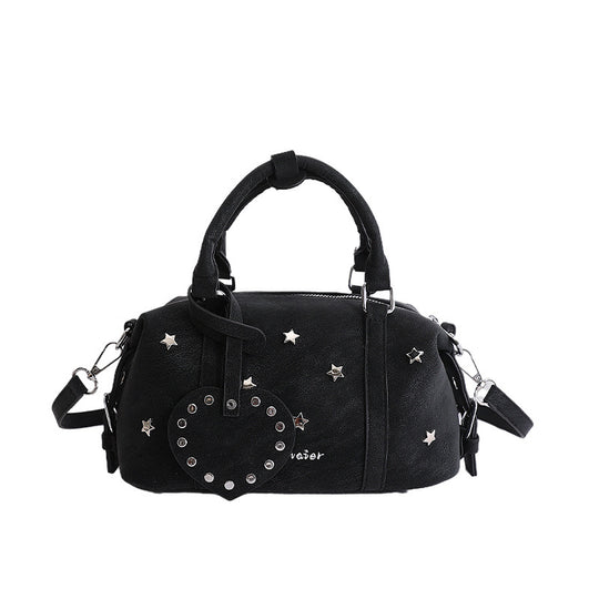 Damen elegante Handtasche mit herzförmigem Anhänger und funkelnden Sternapplikationen Nord Taschen