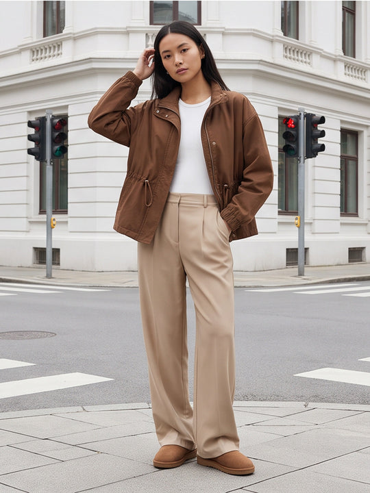 Damen Utility-Fieldjacke mit Tunnelzugtaillierung, hohem Kragen und elastischen Bündchen Nord Taschen