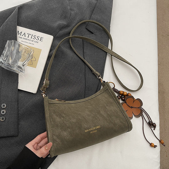Damen Umhängetasche aus hochwertigem Kunstleder mit elegantem Reißverschluss Nord Taschen