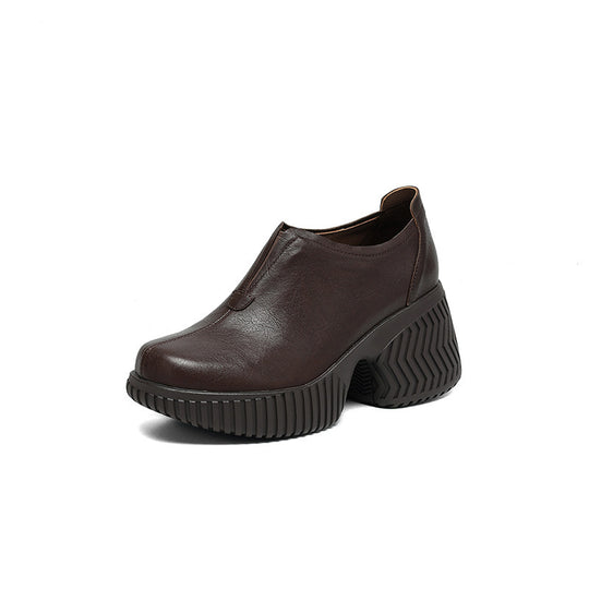 Damen Plateau-Slipper mit markanter Profilsohle und elastischem Einstieg Nord Taschen