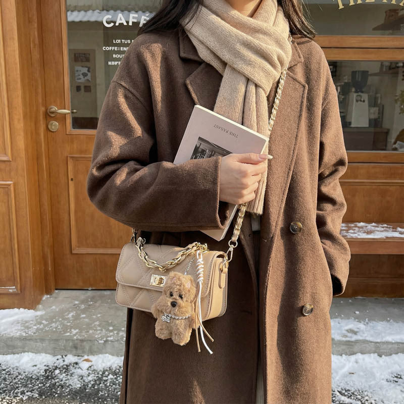 Damen elegante Handtasche mit charmantem Teddybär-Anhänger Nord Taschen