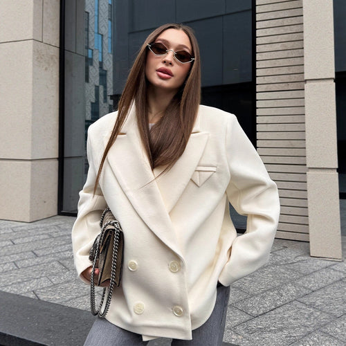 Damen Oversize Doppelreihiger Kurzblazer im Cocoon-Schnitt aus Wollmix Nord Taschen