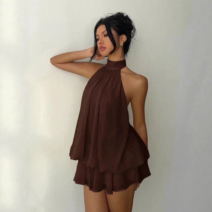 Damen lässiges Trägerkleid mit hochgeschlossenem Design und gerafftem Saum