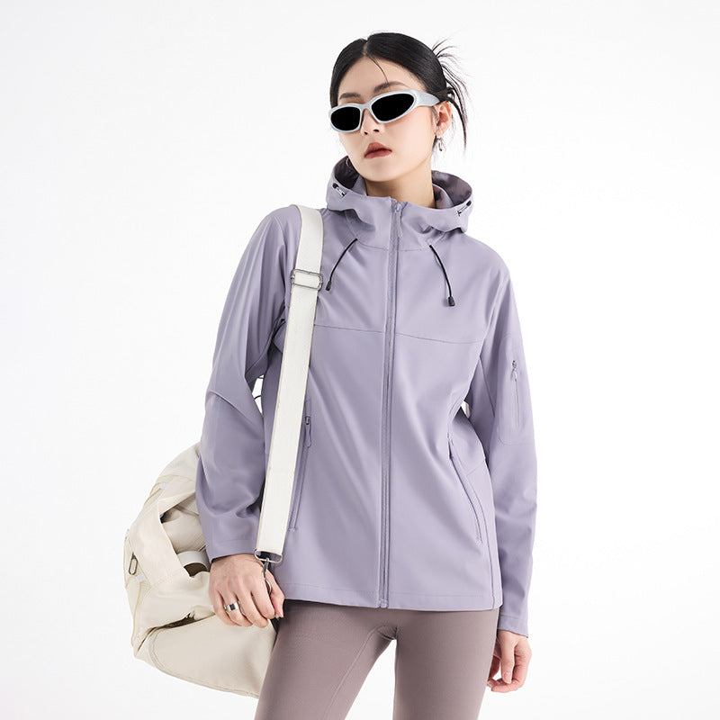 Damen Atmungsaktive Softshell-Regenjacke mit Kapuze, winddicht und minimalistischer Tech-Optik Nord Taschen