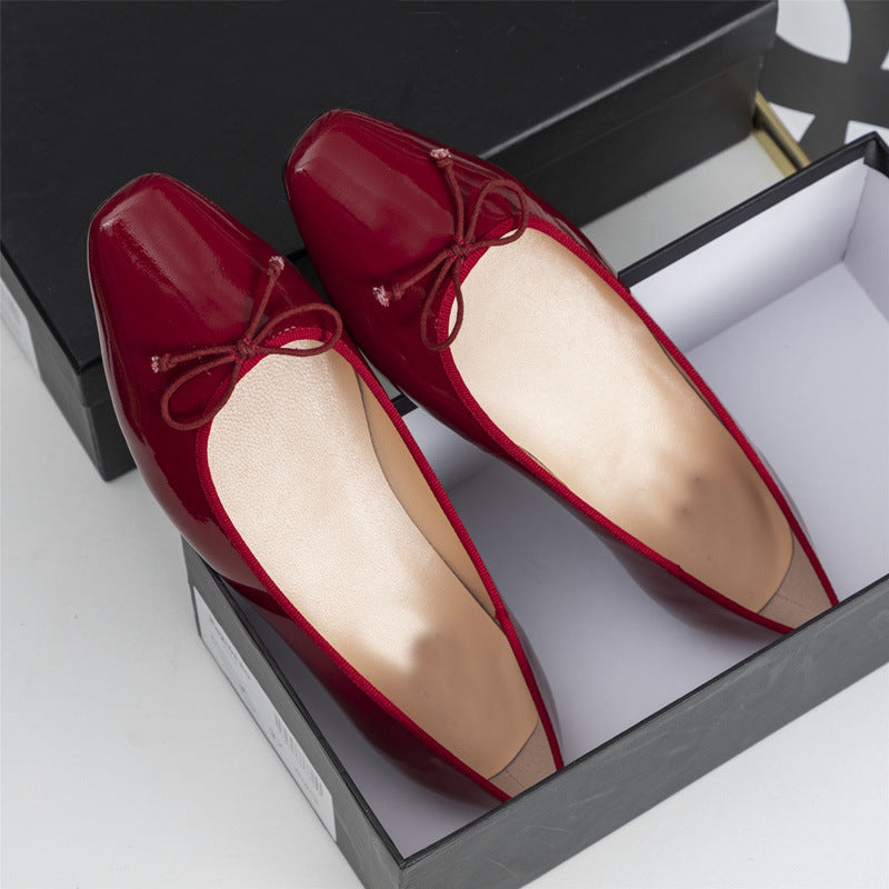 Damen elegante Ballerinas mit feinem Lackleder-Obermaterial und modischem Schleifen-Detail Nord Taschen