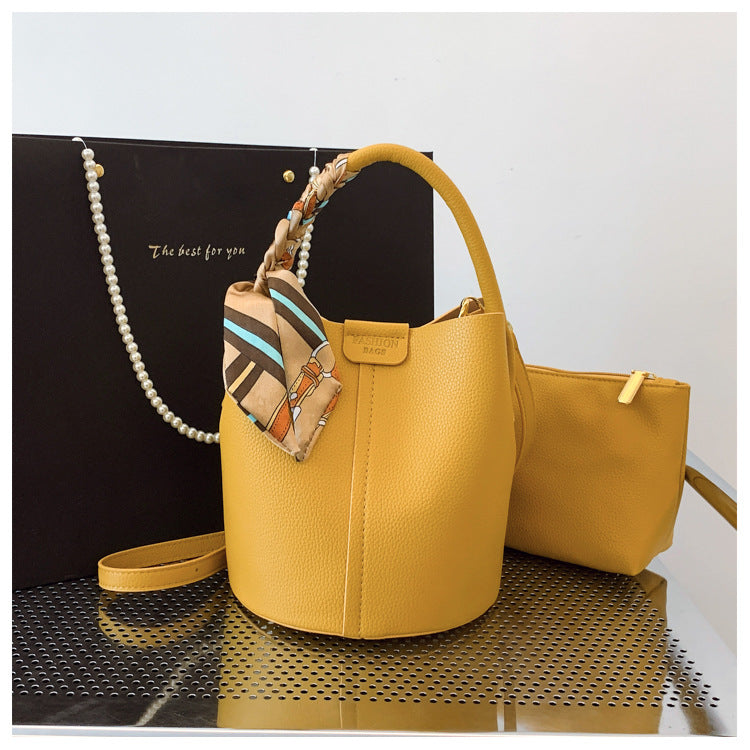 Damen Handtasche mit abnehmbarem Schal Nord Taschen