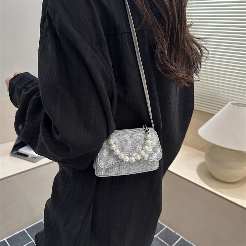 Damen Mini-Handtasche mit Perlenakzent Nord Taschen