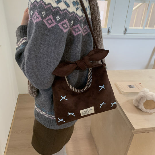 Damen Hobo-Tasche mit verspielten Schleifen und weichem Velours Nord Taschen