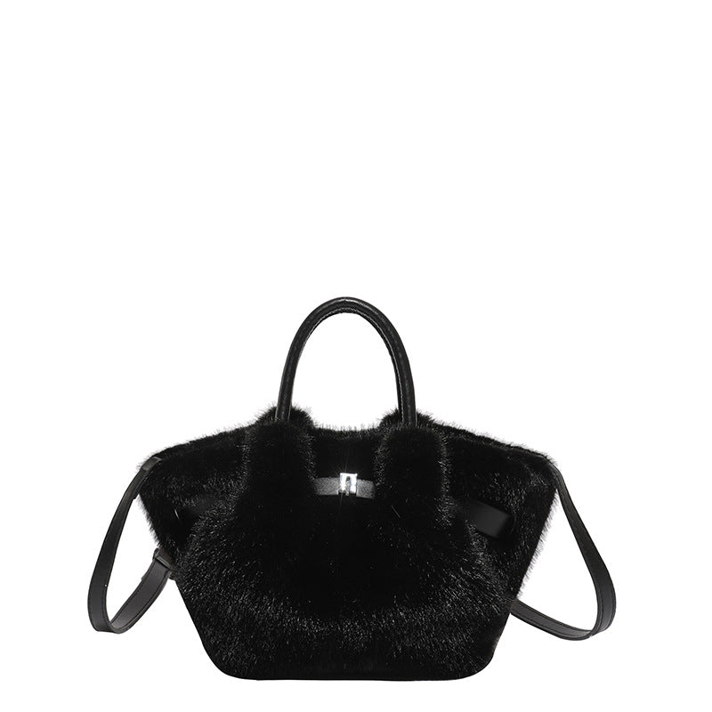 Damen Umhängetasche mit kuscheligem Fell-Design Nord Taschen