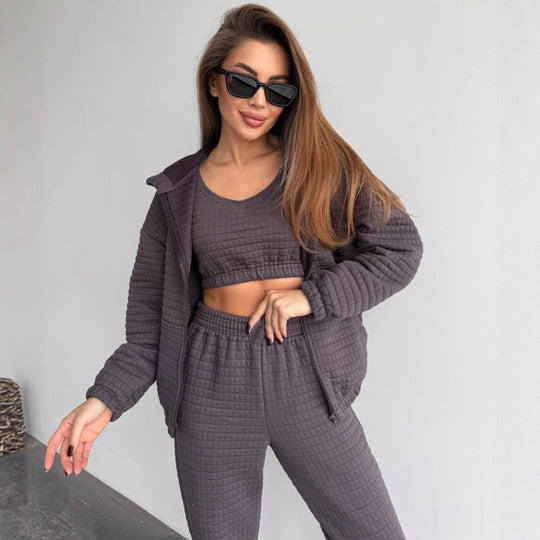 Damen gesteppter Quilt-Lounge-Zweiteiler aus Soft-Fleece mit Kapuzen-Zipjacke, High-Waist-Bundhose und Bustier-Top Nord Taschen