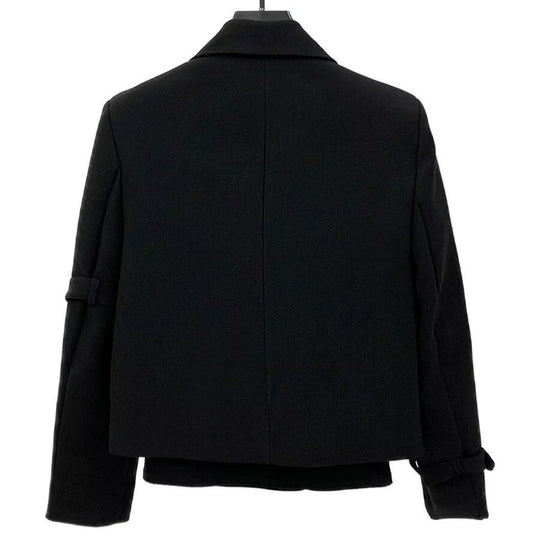 Damen Kurzer Doppelreiher-Blazer mit Nietenbesatz und Schnallenärmeln Nord Taschen