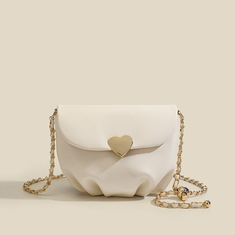 Damen Clutch-Tasche mit Herzverschluss und elegantem Kettenriemen Nord Taschen