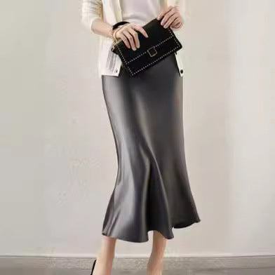 Damen Fließender Satin-Midirock mit Bias-Cut und Trompetensaum Nord Taschen