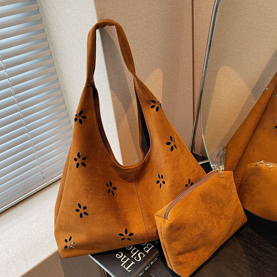 Damen Hobo-Tasche mit floralem Akzent und praktischem Mini-Portemonnaie Nord Taschen