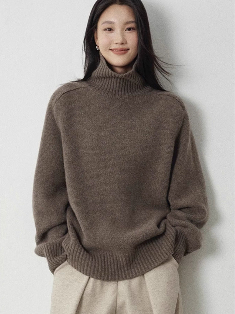 Damen Rollkragenpullover aus feinem Wollmix mit geradem Schnitt und breitem Rippkragen Nord Taschen