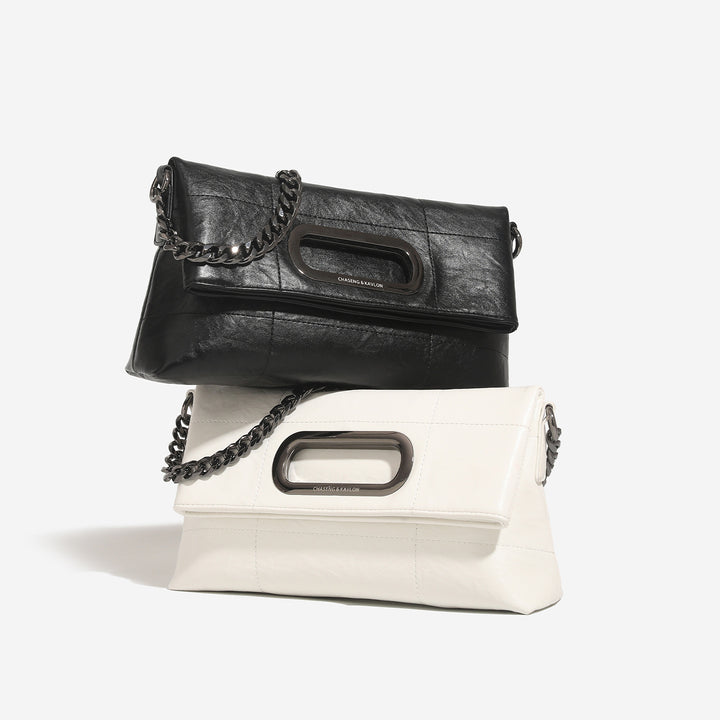 Damen Umhängetasche aus weichem Leder mit dekorativem Kettenriemen Nord Taschen