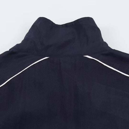 Damen Cropped Windbreaker-Jacke mit hohem Funnelkragen, Kontrastpaspel und elastischem Saum Nord Taschen