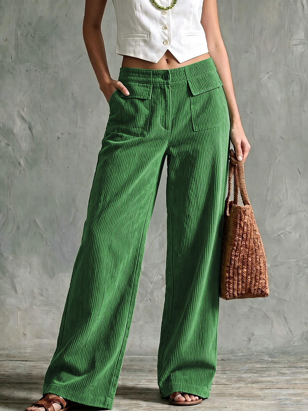Damen Weite Cord-Palazzohose mit hoher Taille und aufgesetzten Pattentaschen Nord Taschen