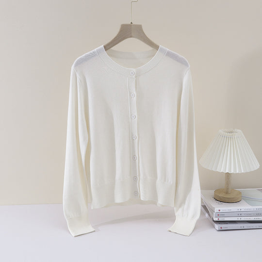 Damen Feiner Knopf-Cardigan mit Rundhalsausschnitt, schmaler Passform und Rippenabschlüssen Nord Taschen