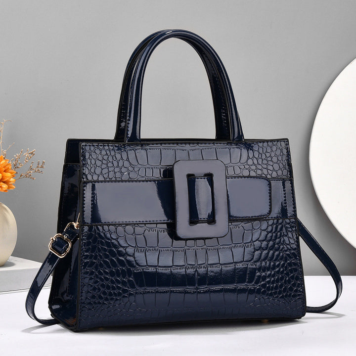 Damen Handtasche mit markanter Krokodilprägung und schickem Verschluss Nord Taschen