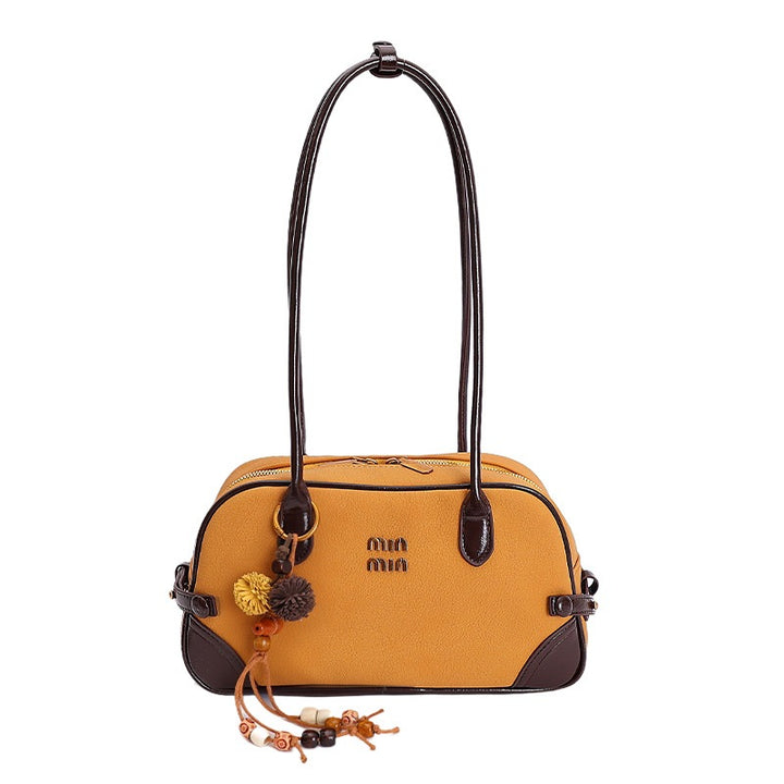 Damen elegante Handtasche mit verspielten Anhängern Nord Taschen