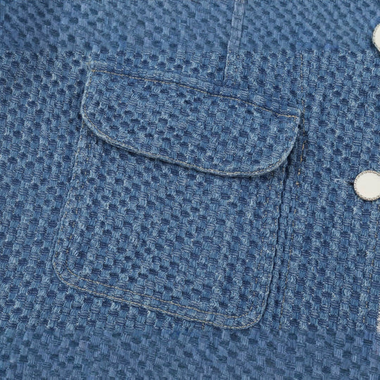 Damen Cropped Boxy-Jeansjacke mit Waffelstruktur, aufgesetzten Pattentaschen und Fransenabschluss Nord Taschen