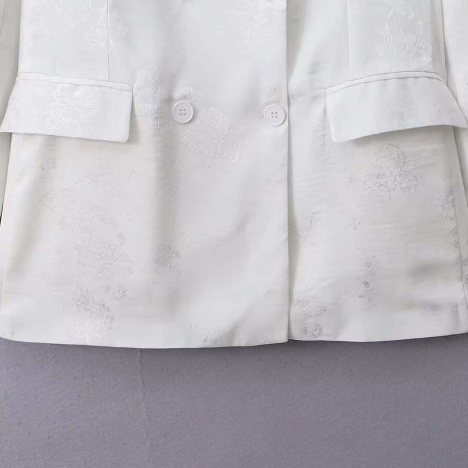Damen Zweireihiger Satin-Blazer mit floralem Jacquardmuster und Pattentaschen Nord Taschen
