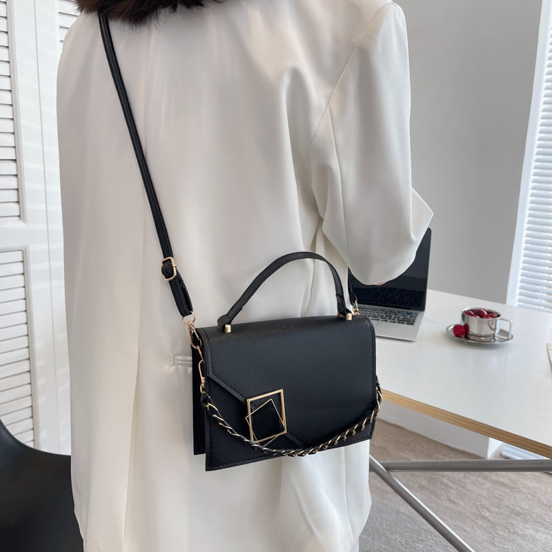 Damen elegante Umhängetasche mit modischem Kettenriemen Nord Taschen