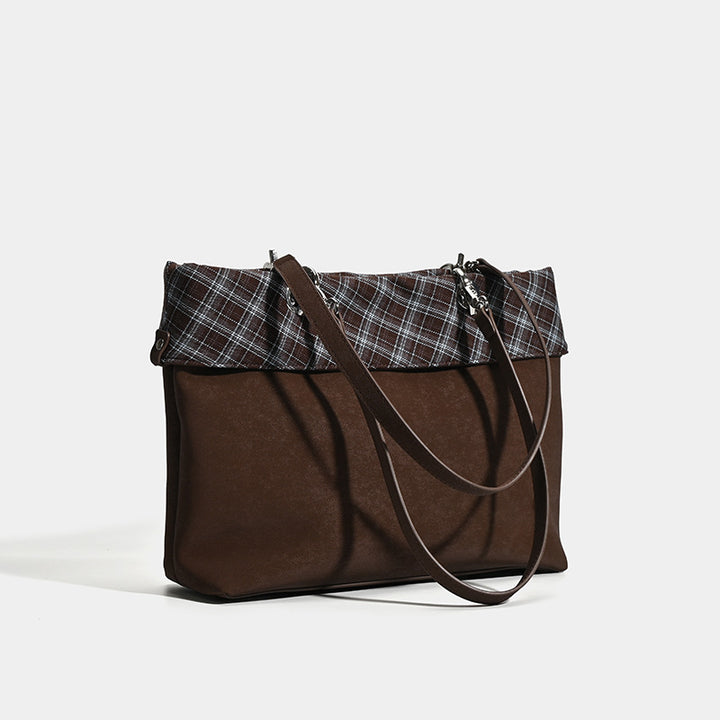 Damen Schultertasche mit modischem Karomuster und robusten Materialien Nord Taschen