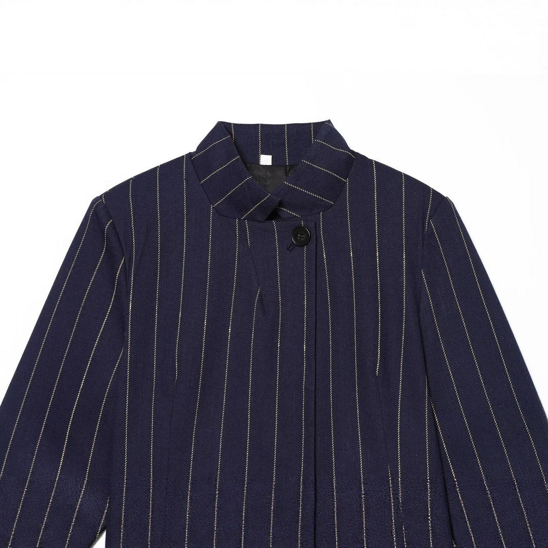 Damen Kurzblazer im Boxy-Cut mit Stehkragen und Nadelstreifen Nord Taschen
