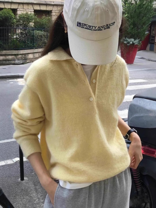 Damen Weicher Kapuzenpullover im Mohair‑Look mit tiefem V‑Ausschnitt und halber Knopfleiste Nord Taschen