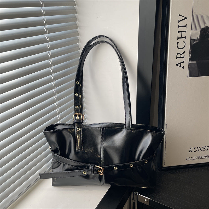 Damen elegante Handtasche mit praktischem Fächerdesign Nord Taschen