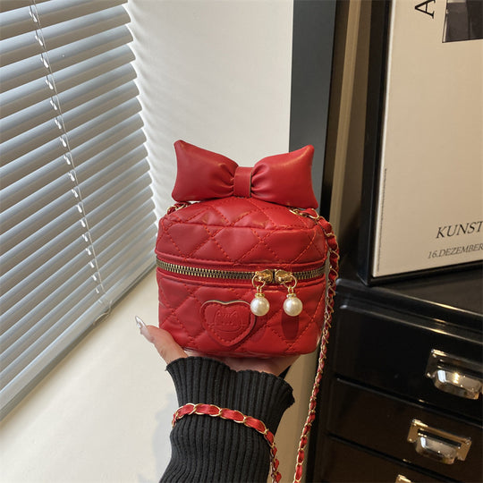 Damen gesteppte Mini-Handtasche mit stylischen Perlenakzenten Nord Taschen