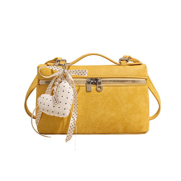 Damen Handtasche mit verspieltem Herzanhänger Nord Taschen