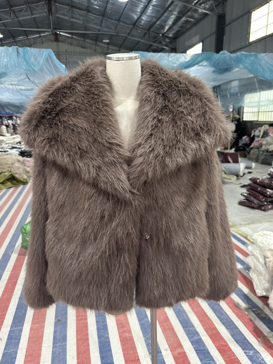 Damen Kurzbolero im Boxy-Cut aus veganem Shaggy-Kunstpelz mit XXL-Schalkragen Nord Taschen