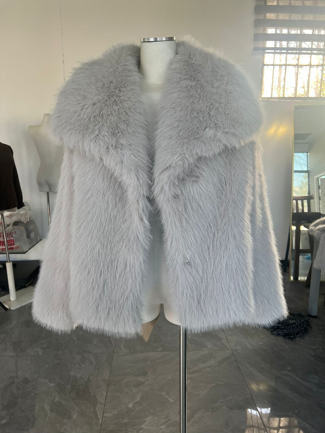 Damen Cropped Kunstpelz‑Bolero mit extraweichem Langflor und voluminösem Schalkragen Nord Taschen