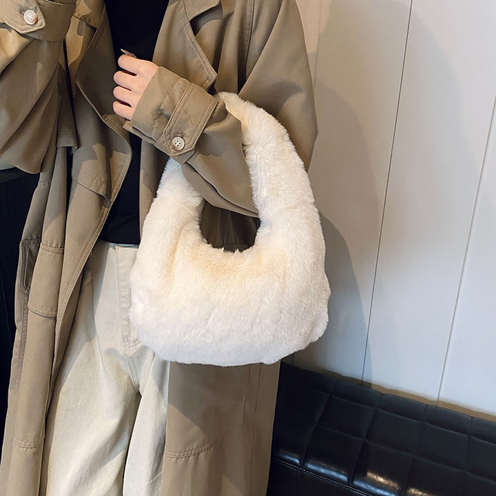 Damen Handtasche aus luxuriösem Kunstfell Nord Taschen