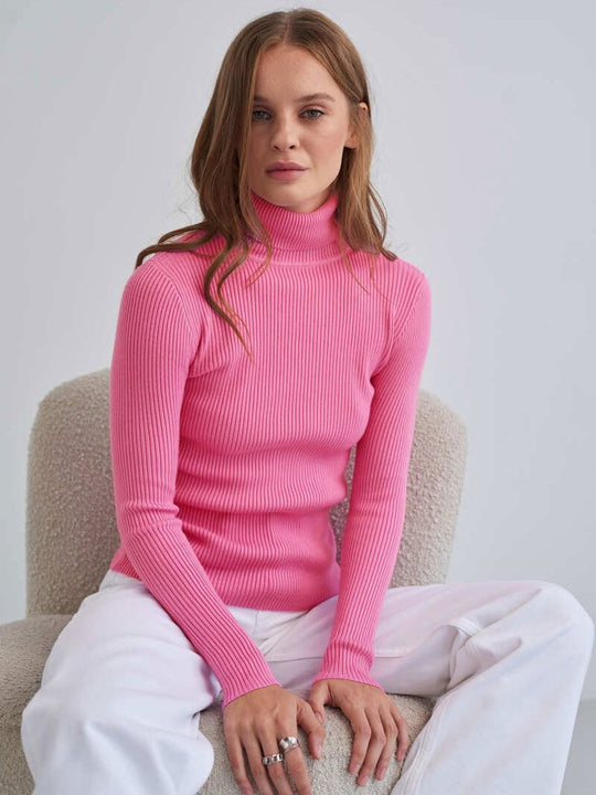 Damen Figurbetonter Rippstrick-Rollkragenpullover Nord Taschen