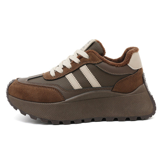 Damen Plateau Sneakers mit weich gefüttert Innenausstattung und modischen Akzenten Nord Taschen