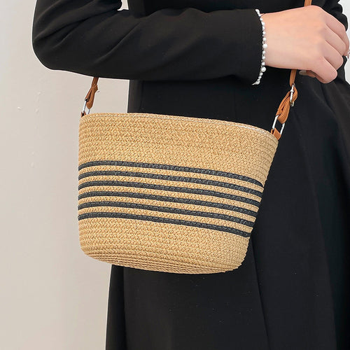 Damen Henkeltasche aus geflochtenem Naturmaterial mit eleganter Struktur Nord Taschen